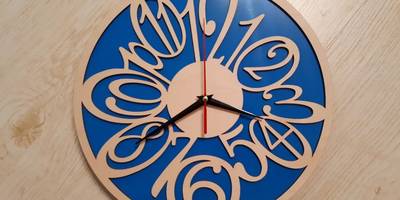 Часы вытянутые цифры