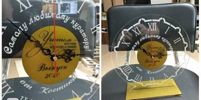 Часы настольные из акрила учителю
