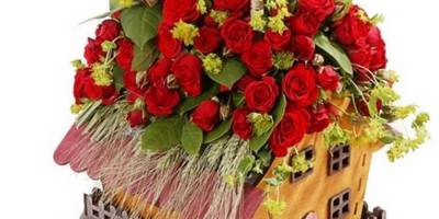 Корзинка домик для цветов на 8 марта