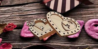 Шкатулка мини в виде сердца с ключом