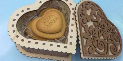 8 марта шкатулка сердце