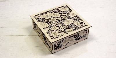 Шкатулка маленькая цветочная