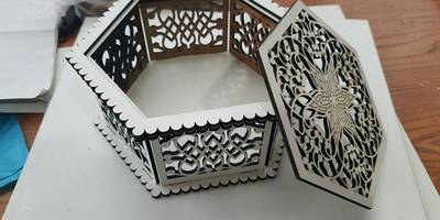 Шкатулка шестиугольная