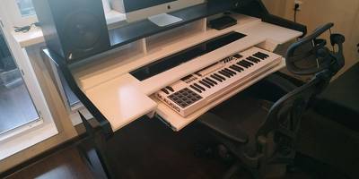 Стол студийный