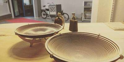 Чаша спираль на подставке