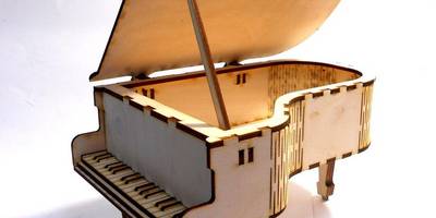 Шкатулка рояль