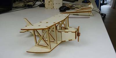 Самолет биплан 3