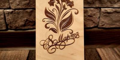 8 марта подставка под телефон