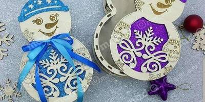 Новогодняя коробка снеговик 80