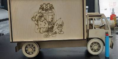 Шкатулка новогодний грузовик для конфет