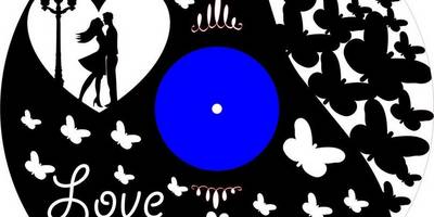 Часы романтические love бабочки