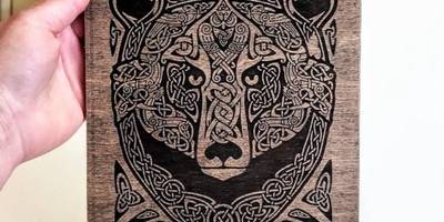 Подарок на 23 февраля из дерева