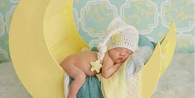 Детская кроватка луна