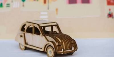 Автомобиль citroen 2cv