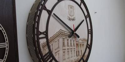 Часы настенные обьемные круглые