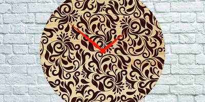 Часы с орнаментом