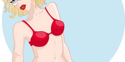 Девушка в красном купальнике