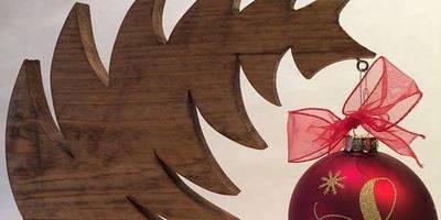 Новогодняя елка с шаром 146