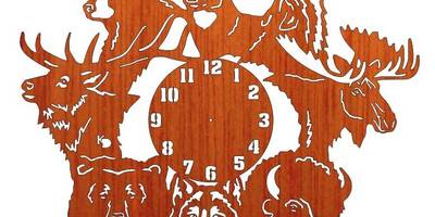 Часы силуэты голов зверей по контуру