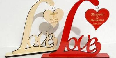 8 марта подставка LOVE