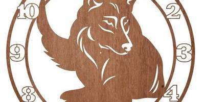 Часы волк сквозной резкой