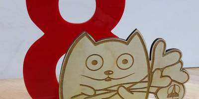 8 марта настольная открытка кот