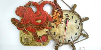 Часы осьминожка и штурвал под ручную покраску