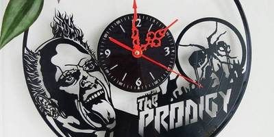 Часы the prodigy