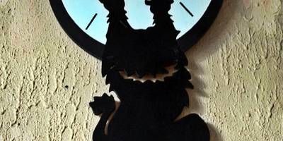 Прикольные часы с котом на 8 марта