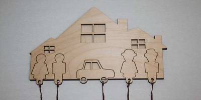 Ключница с машиной