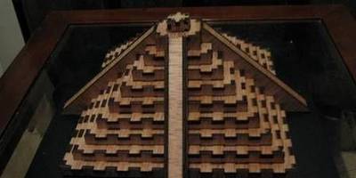 Мексиканская пирамида