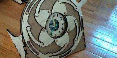 Часы concealed clock