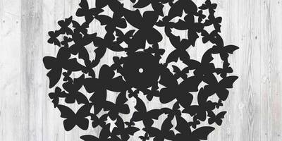 Часы орнмаент из множества бабочек