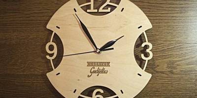 Часы настенные простые