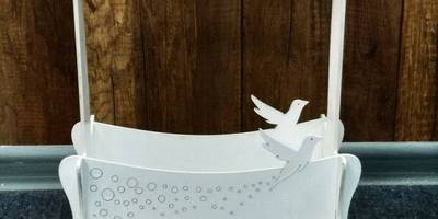 Ящик для цветов колибри на 8 марта