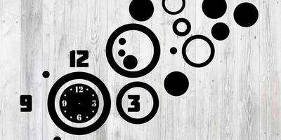 Часы настенная композиция кружочками