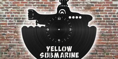 Часы yellow submarine