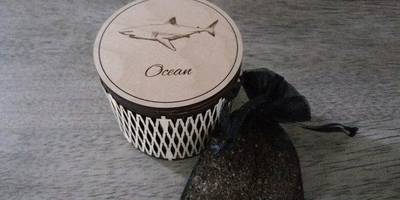 Шкатулка круглая с гравировкой на крышке