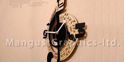 Часы скрипичный ключ макси