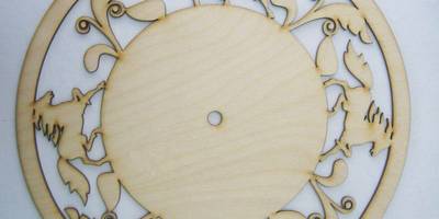 Часы бегушие лошади