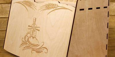 Хлебница с гравировкой