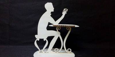 Салфетница парень за столом 3мм