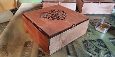 Шкатулка с сердцем и защелкой