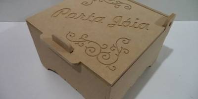 Шкатулка небольшая