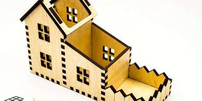 Карандашница домик из фанеры 133