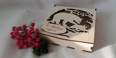 Шкатулка с силуэтом медведя