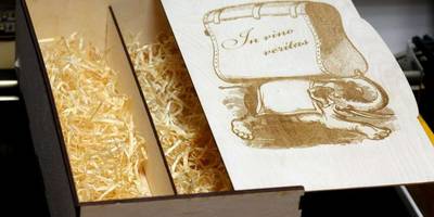 Коробка для 2 бутылок