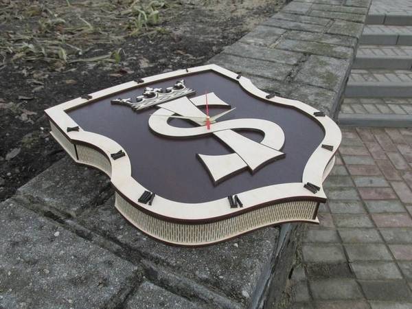 Часы герб из 4мм фанеры