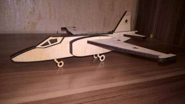 Самолет СУ-25