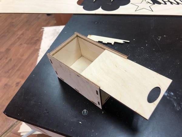 Шкатулка plywood box with sliding lid